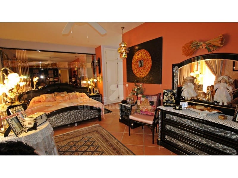 5 soveværelse Villa til salg i Mahon / Mao med swimmingpool garage - € 2.200.000 (Ref: 7979887)