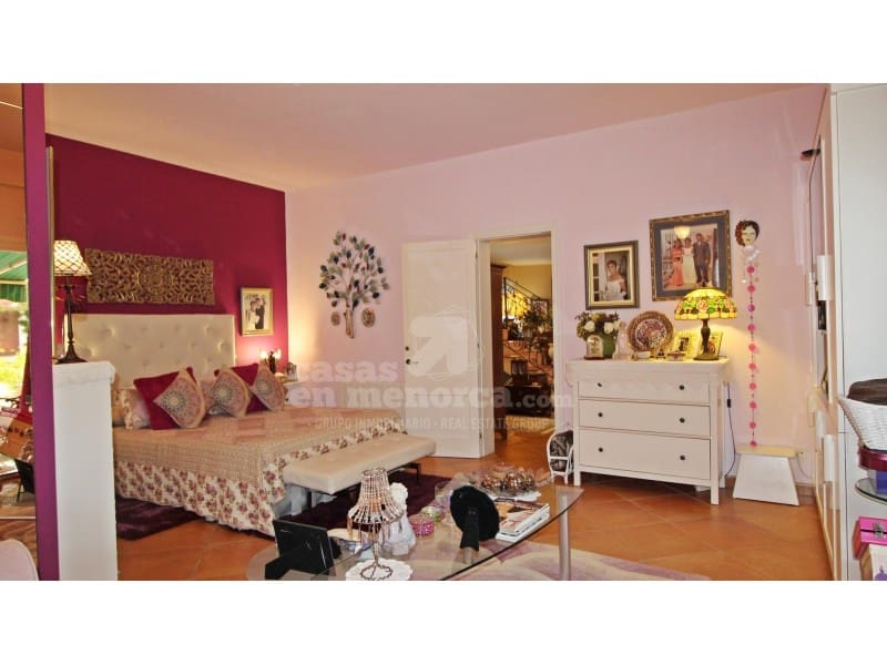 5 soveværelse Villa til salg i Mahon / Mao med swimmingpool garage - € 2.200.000 (Ref: 7979887)