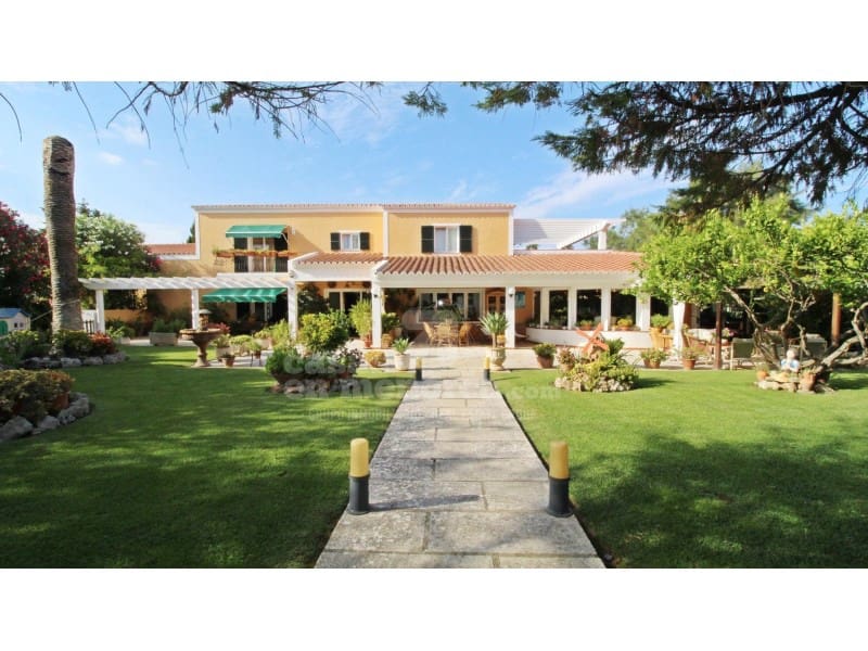 5 soveværelse Villa til salg i Mahon / Mao med swimmingpool garage - € 2.200.000 (Ref: 7979887)