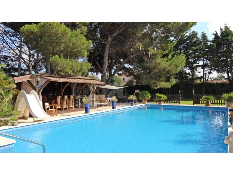 5 soveværelse Villa til salg i Mahon / Mao med swimmingpool garage - € 2.200.000 (Ref: 7979887)