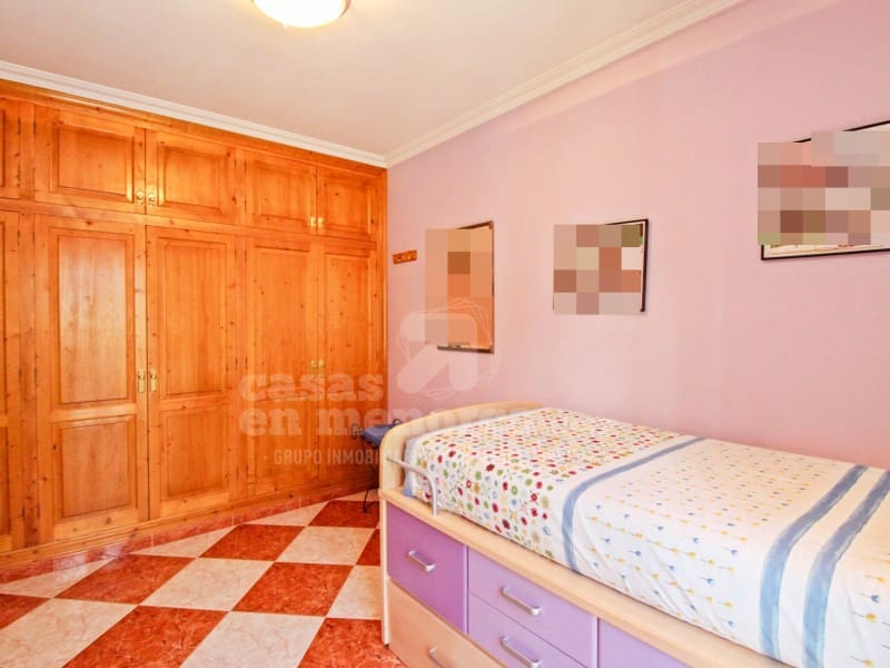 4 soveværelse Byhus til salg i Es Castell - € 570.000 (Ref: 7979894)