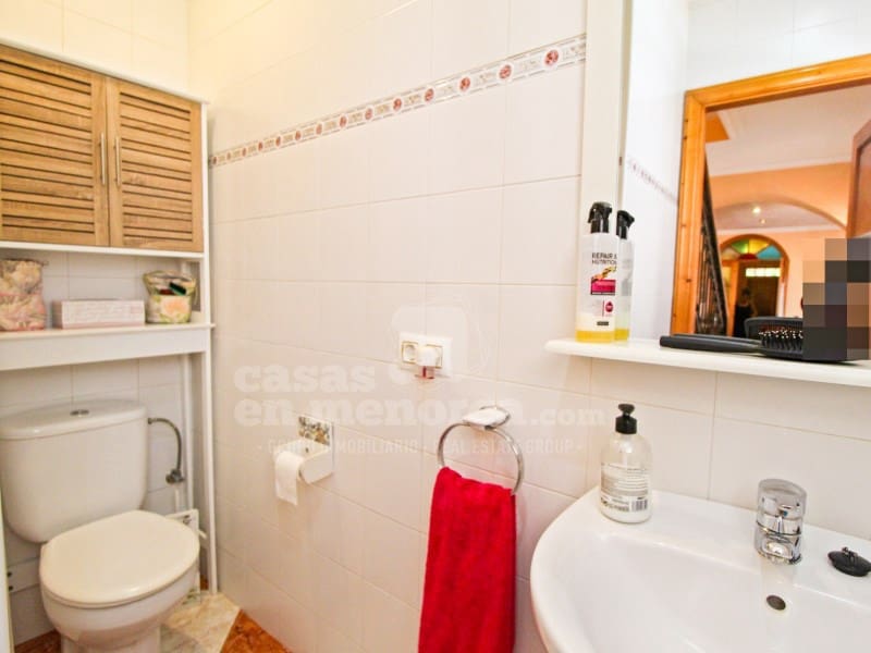 4 soveværelse Byhus til salg i Es Castell - € 570.000 (Ref: 7979894)