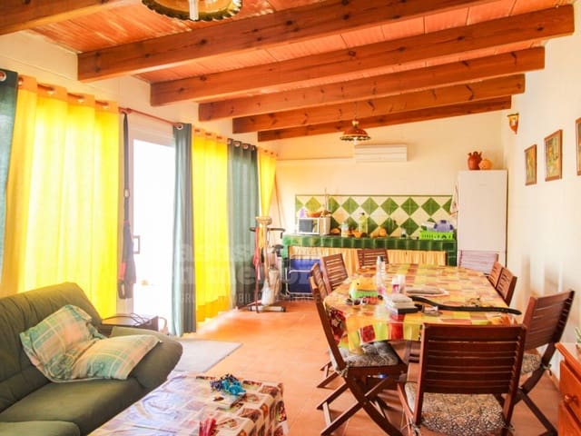 4 soveværelse Byhus til salg i Es Castell - € 570.000 (Ref: 7979894)