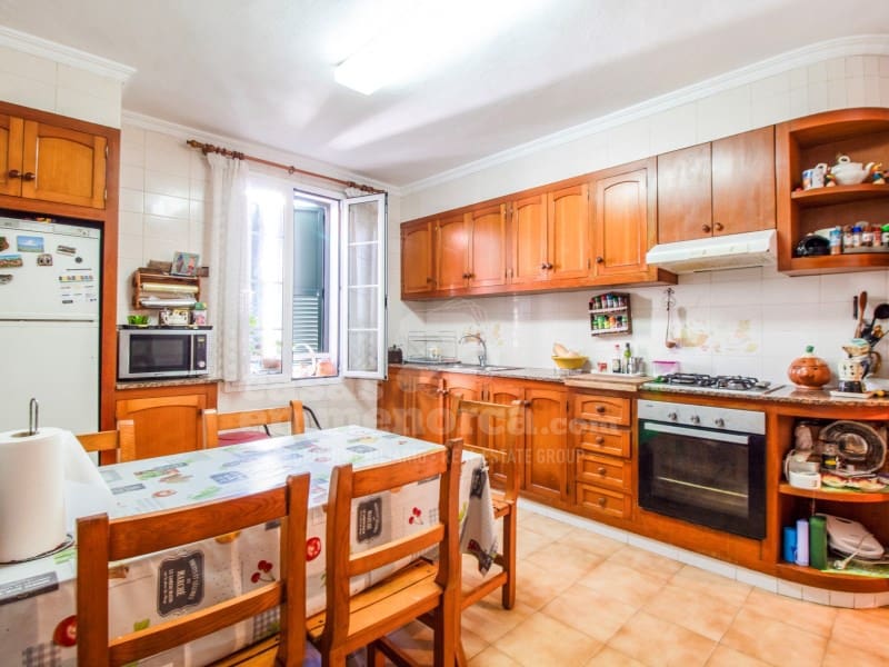 5 slaapkamer Huis te koop in Mahon / Mao met garage - € 426.000 (Ref: 7979902)