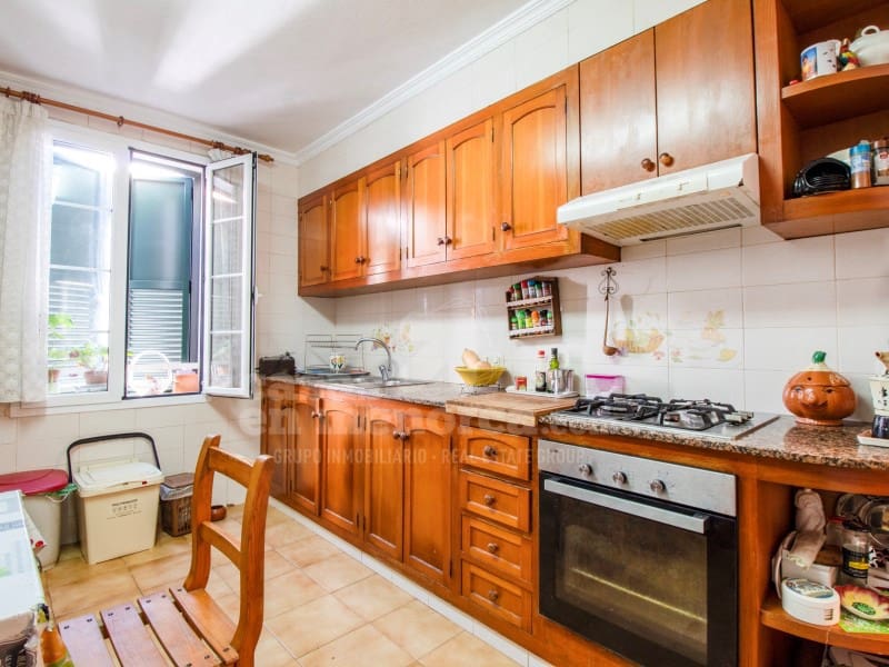 5 slaapkamer Huis te koop in Mahon / Mao met garage - € 426.000 (Ref: 7979902)