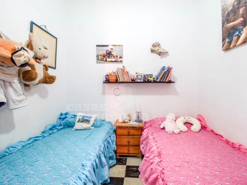 5 slaapkamer Huis te koop in Mahon / Mao met garage - € 426.000 (Ref: 7979902)