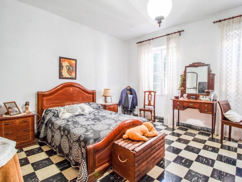 5 slaapkamer Huis te koop in Mahon / Mao met garage - € 426.000 (Ref: 7979902)