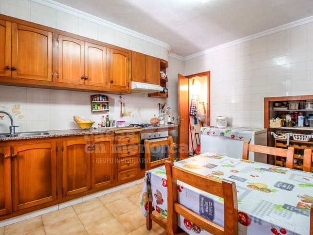 5 sypialnia Dom na sprzedaż w Mahón / Maó z garażem - 426 000 € (Ref: 7979902)
