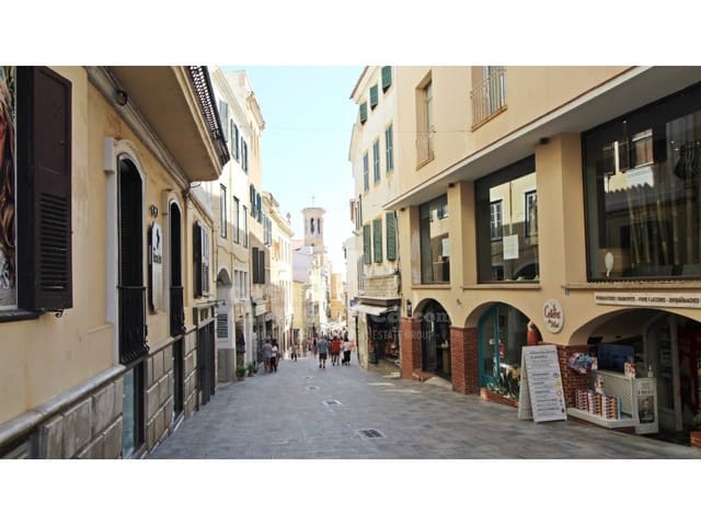 Kaupallinen myytävänä paikassa Mahón / Maó - 373 000 € (Ref: 7986124)