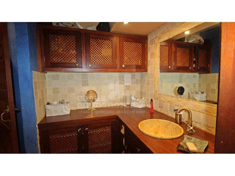 5 soveværelse Finca/Landehus til salg i Llucmacanes med swimmingpool - € 1.500.000 (Ref: 7986128)