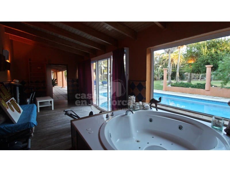 5 soveværelse Finca/Landehus til salg i Llucmacanes med swimmingpool - € 1.500.000 (Ref: 7986128)