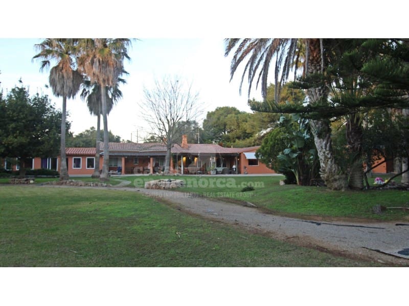 5 soveværelse Finca/Landehus til salg i Llucmacanes med swimmingpool - € 1.500.000 (Ref: 7986128)