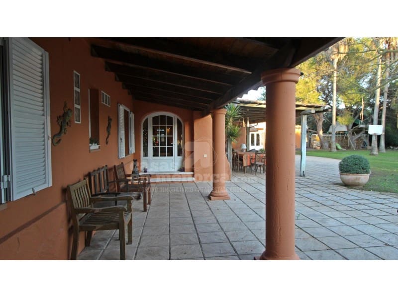 5 soveværelse Finca/Landehus til salg i Llucmacanes med swimmingpool - € 1.500.000 (Ref: 7986128)