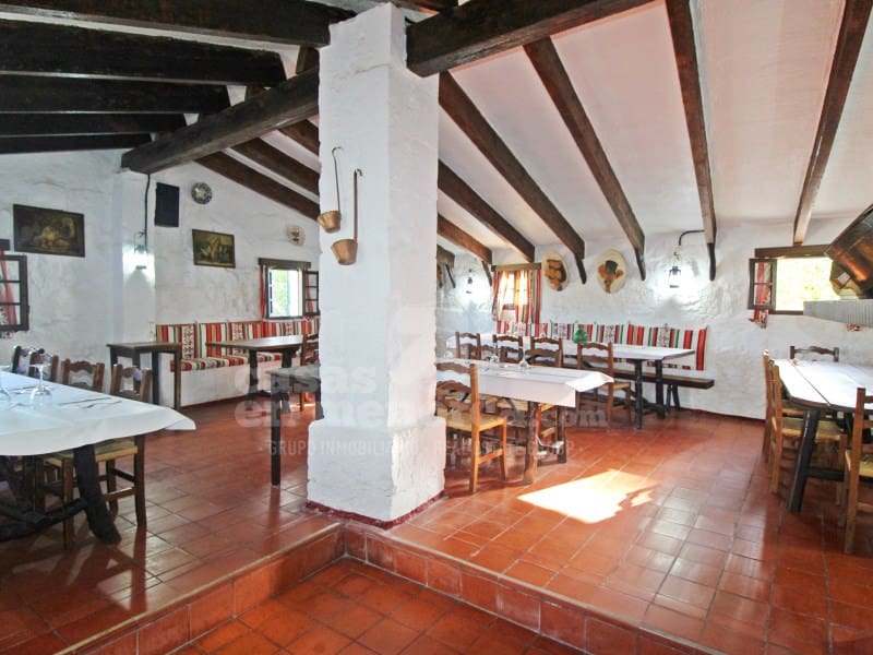 1 sovrum Restaurang/Bar till salu i Cala Galdana med garage - 1 065 000 € (Ref: 7986140)