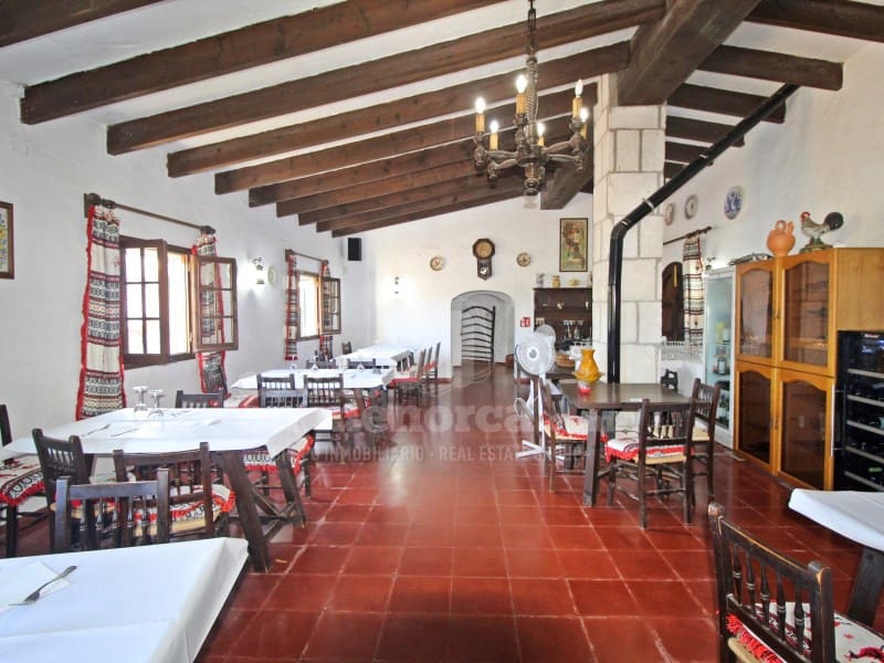 1 sovrum Restaurang/Bar till salu i Cala Galdana med garage - 1 065 000 € (Ref: 7986140)