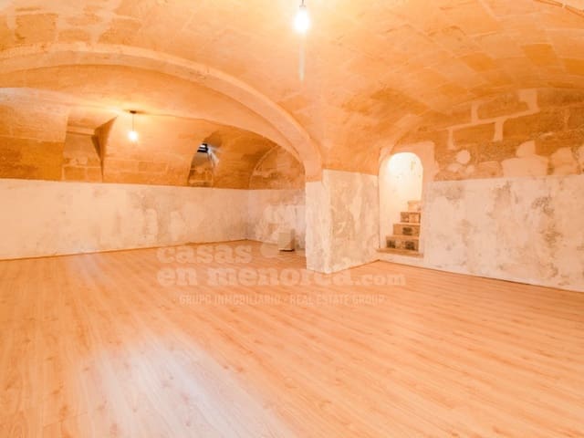 Commercial for sale in Mahón / Maó - € 180,000 (Ref: 7986141)