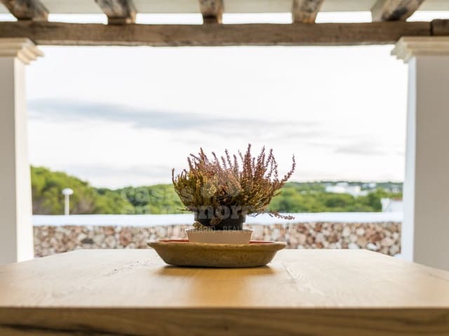 3 soveværelse Villa til salg i Punta Grossa, Es Mercadal med swimmingpool - € 1.200.000 (Ref: 7986142)