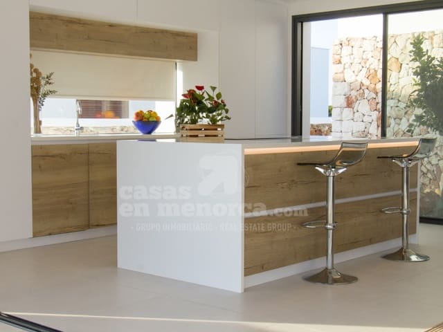 3 soveværelse Villa til salg i Punta Grossa, Es Mercadal med swimmingpool - € 1.200.000 (Ref: 7986142)