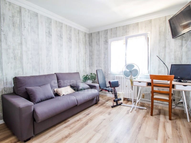 5 soveværelse Byhus til salg i Es Castell med swimmingpool garage - € 745.000 (Ref: 7986146)