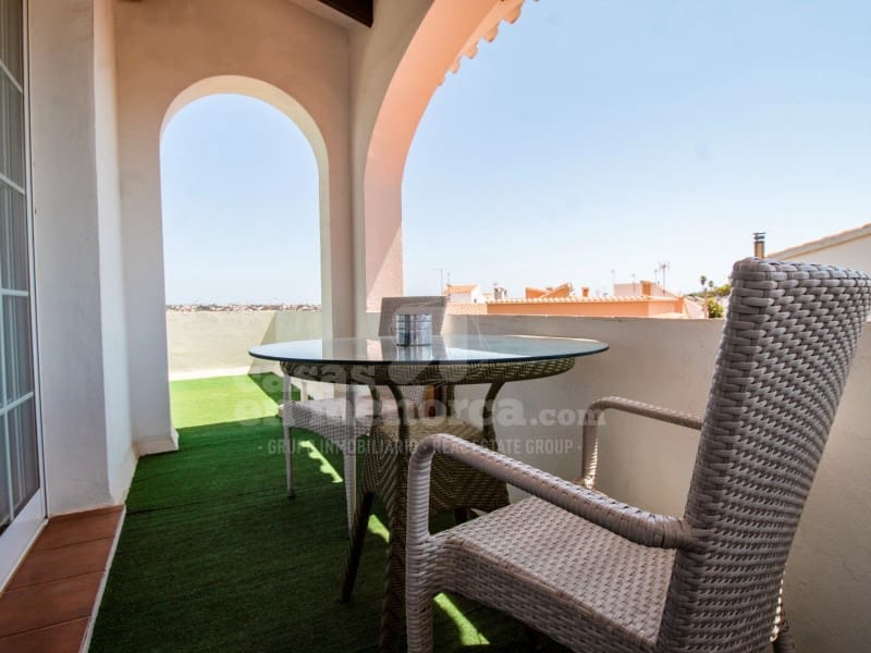 5 soveværelse Byhus til salg i Es Castell med swimmingpool garage - € 745.000 (Ref: 7986146)