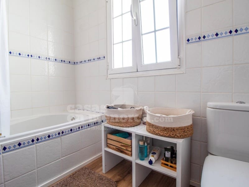 5 soveværelse Byhus til salg i Es Castell med swimmingpool garage - € 745.000 (Ref: 7986146)