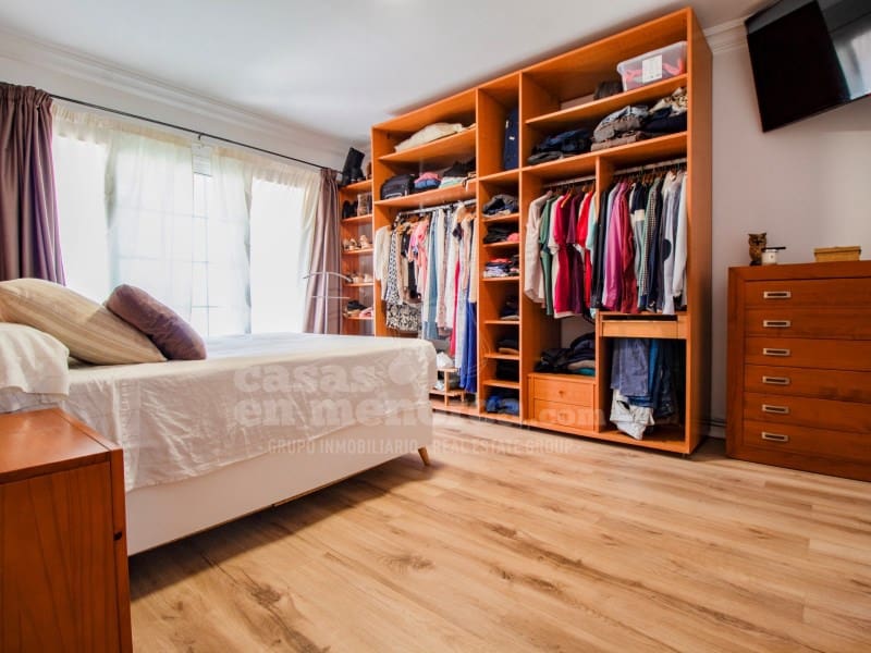 5 soveværelse Byhus til salg i Es Castell med swimmingpool garage - € 745.000 (Ref: 7986146)