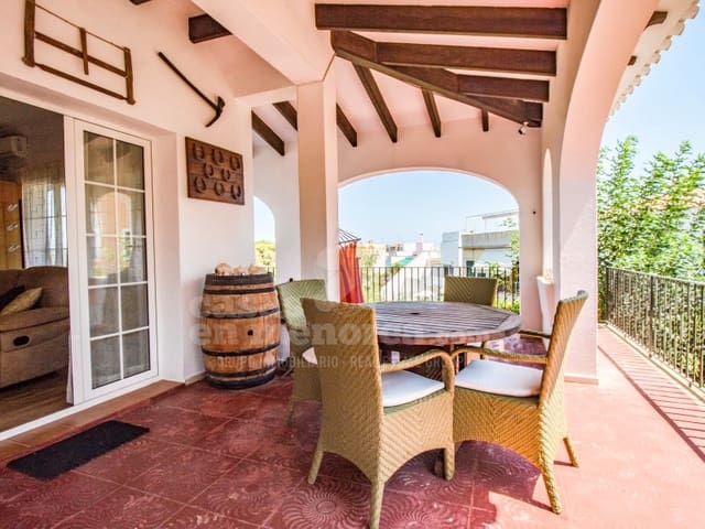 5 bedroom Townhouse for sale in Son Vilar, Es Castell with pool garage - € 745,000 (Ref: 7986146)