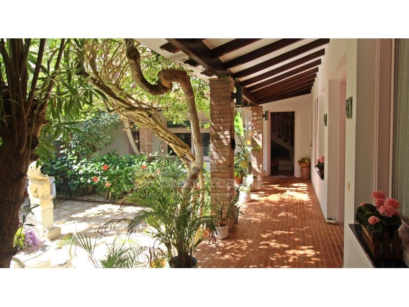 Chalet de 7 habitaciones en Binixica en venta con piscina garaje - 1.975.000 € (Ref: 7986192)