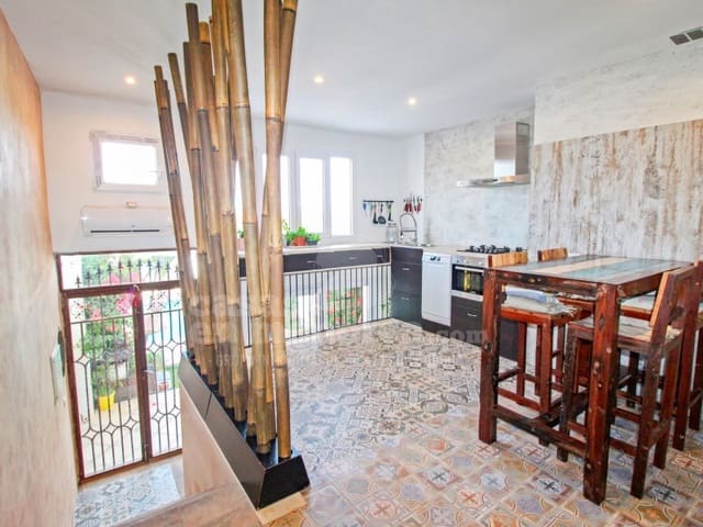 3 soverom Hus til salgs i Mahón / Maó med svømmebasseng - € 725 000 (Ref: 7986193)