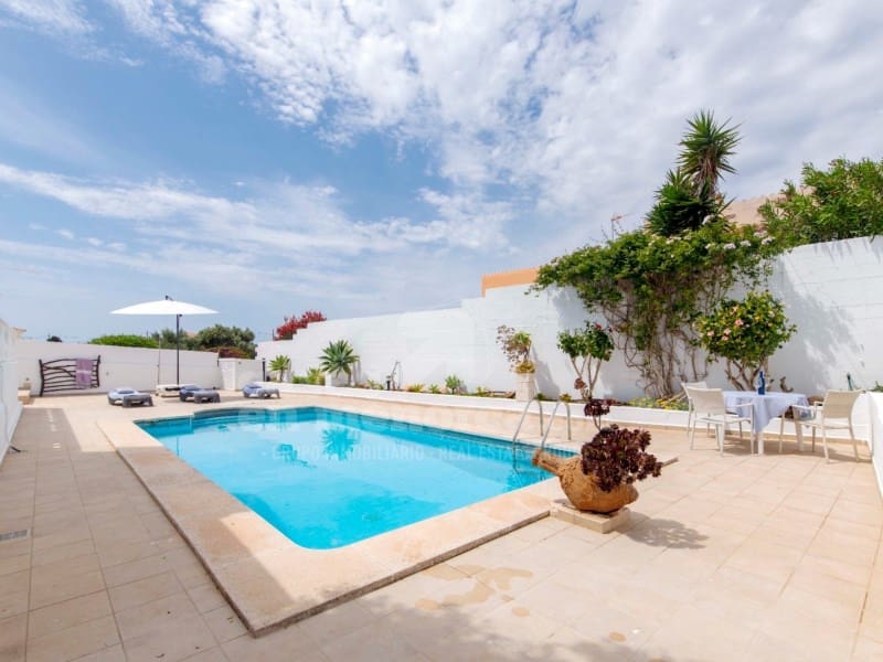 3 soveværelse Villa til salg i Cala'n Porter med swimmingpool - € 499.000 (Ref: 8082920)