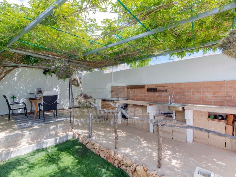 3 soveværelse Villa til salg i Cala'n Porter med swimmingpool - € 499.000 (Ref: 8082920)