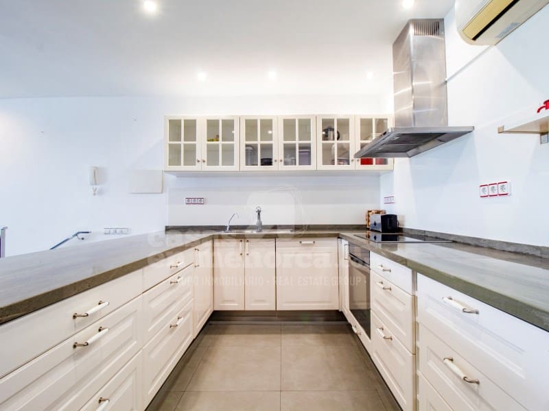 3 soveværelse Byhus til salg i Mahon / Mao - € 995.000 (Ref: 8132083)