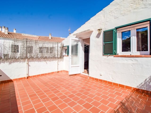 4 soveværelse Byhus til salg i San Luis / Sant Lluís med garage - € 590.000 (Ref: 8202220)
