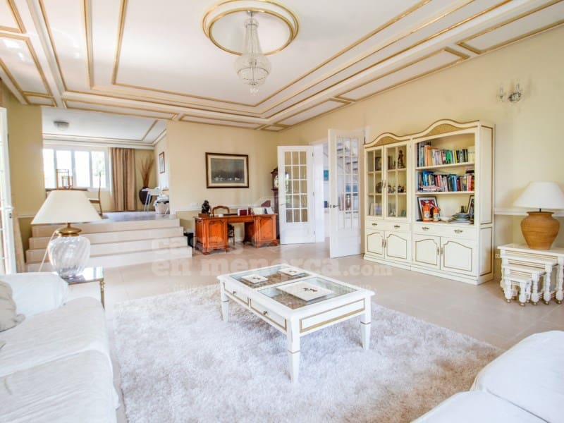 4 makuuhuone Maalaistalo myytävänä paikassa Llucmacanes mukana uima-altaan - 899 000 € (Ref: 8298298)