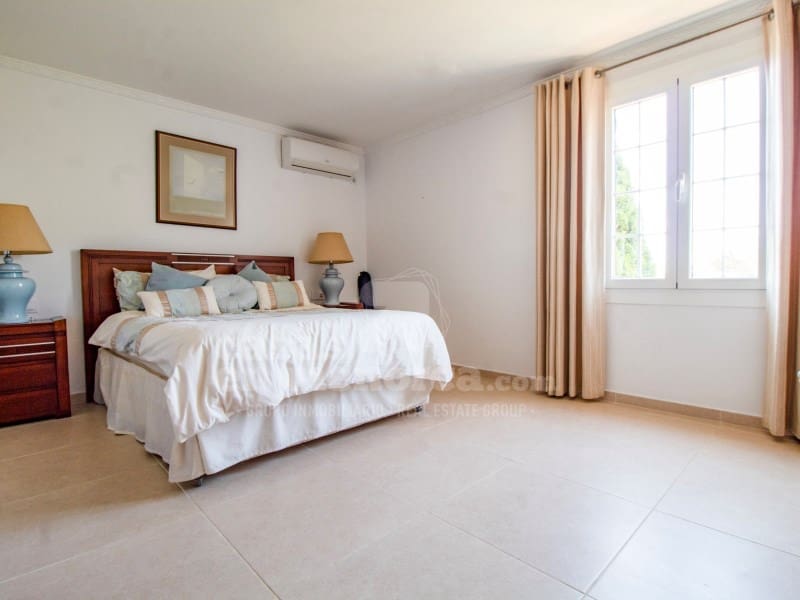 4 makuuhuone Maalaistalo myytävänä paikassa Llucmacanes mukana uima-altaan - 899 000 € (Ref: 8298298)