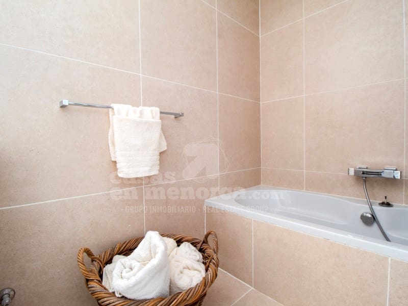 4 makuuhuone Maalaistalo myytävänä paikassa Llucmacanes mukana uima-altaan - 899 000 € (Ref: 8298298)