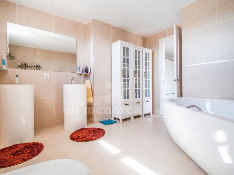 4 makuuhuone Maalaistalo myytävänä paikassa Llucmacanes mukana uima-altaan - 899 000 € (Ref: 8298298)