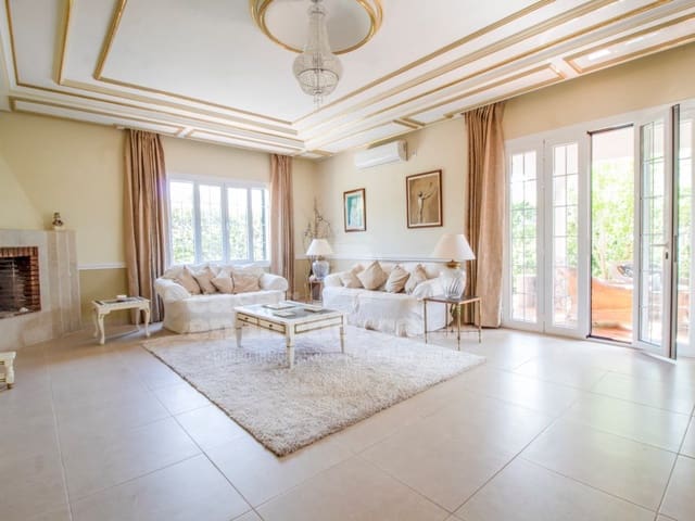 4 bedroom Finca/Country House for sale in Llucmaçanes, Mahón / Maó with pool - € 899,000 (Ref: 8298298)