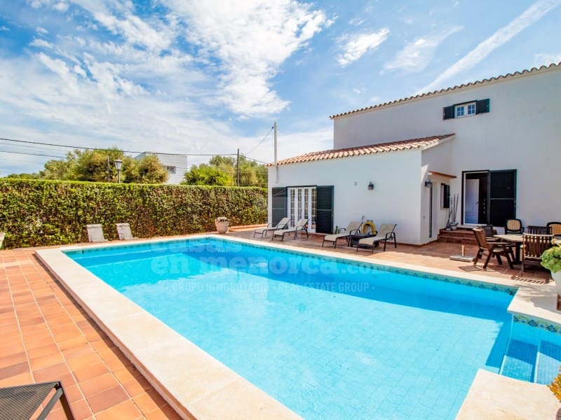 4 makuuhuone Maalaistalo myytävänä paikassa Llucmacanes mukana uima-altaan - 899 000 € (Ref: 8298298)