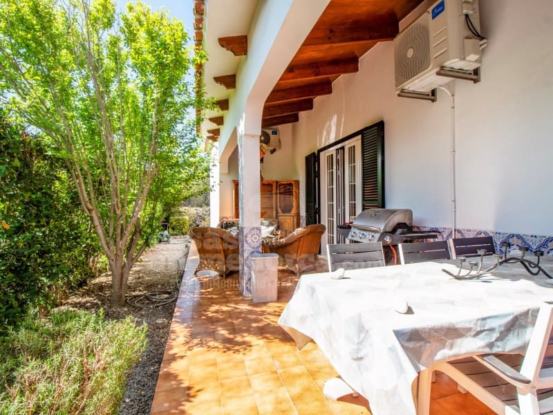 4 makuuhuone Maalaistalo myytävänä paikassa Llucmacanes mukana uima-altaan - 899 000 € (Ref: 8298298)