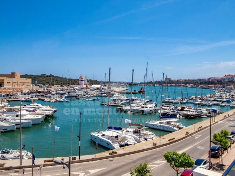 2 soveværelse Lejlighed til salg i Mahon / Mao med swimmingpool - € 485.000 (Ref: 8340291)