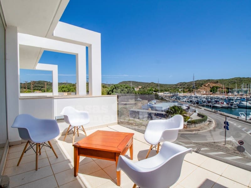 2 soveværelse Lejlighed til salg i Mahon / Mao med swimmingpool - € 485.000 (Ref: 8340291)