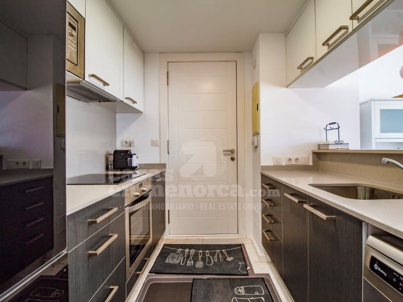 2 soveværelse Lejlighed til salg i Mahon / Mao med swimmingpool - € 485.000 (Ref: 8340291)