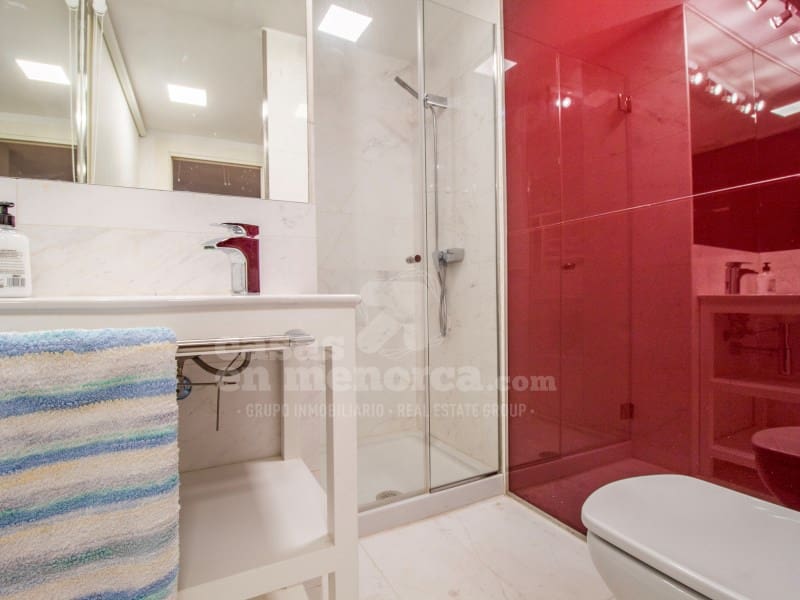 2 soveværelse Lejlighed til salg i Mahon / Mao med swimmingpool - € 485.000 (Ref: 8340291)