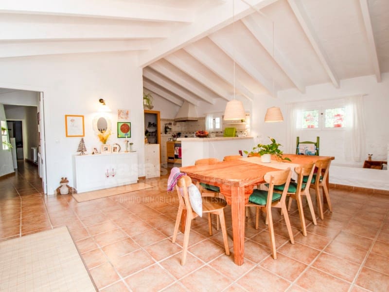 10 quarto Quinta/Casa Rural para venda em Llucmacanes com piscina garagem - 2 500 000 € (Ref: 8440773)