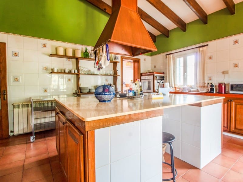 10 quarto Quinta/Casa Rural para venda em Llucmacanes com piscina garagem - 2 500 000 € (Ref: 8440773)