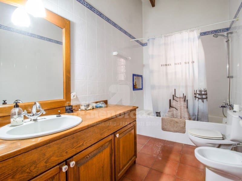 10 quarto Quinta/Casa Rural para venda em Llucmacanes com piscina garagem - 2 500 000 € (Ref: 8440773)