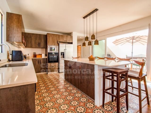 3 chambre Villa/Maison à vendre à Binibeca, San Luis / Sant Lluís avec piscine - 1 190 000 € (Ref: 8468236)