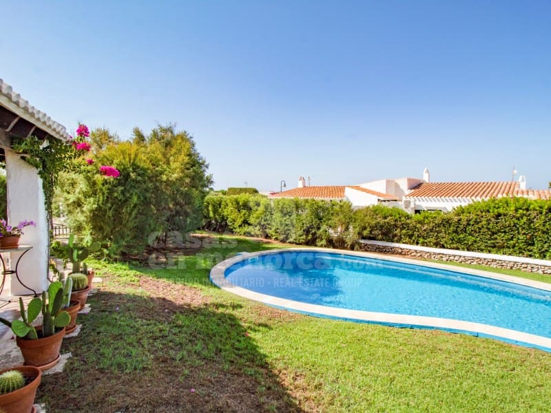 7 soveværelse Villa til salg i Binibeca med swimmingpool garage - € 1.350.000 (Ref: 8477981)