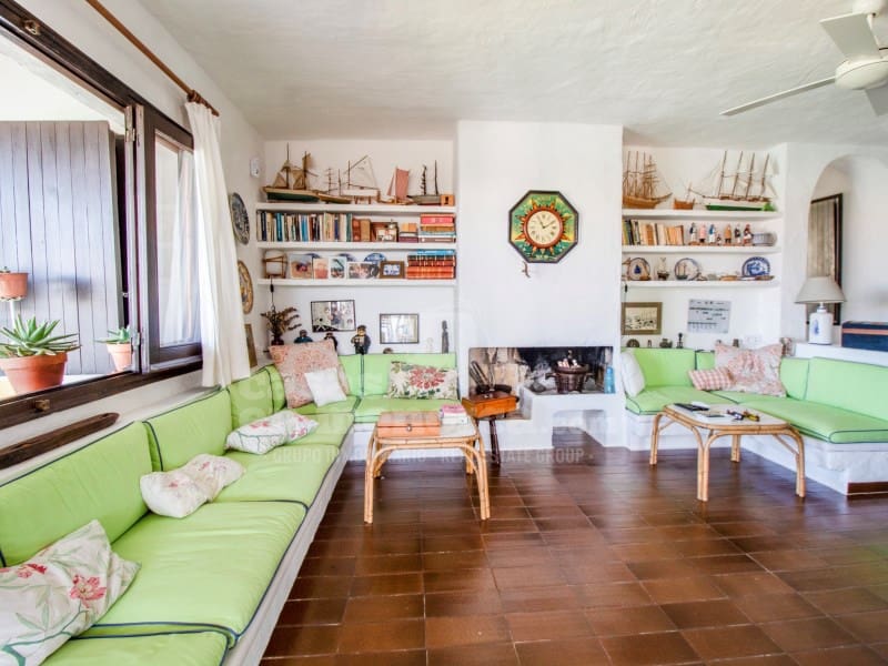 7 soveværelse Villa til salg i Binibeca med swimmingpool garage - € 1.350.000 (Ref: 8477981)